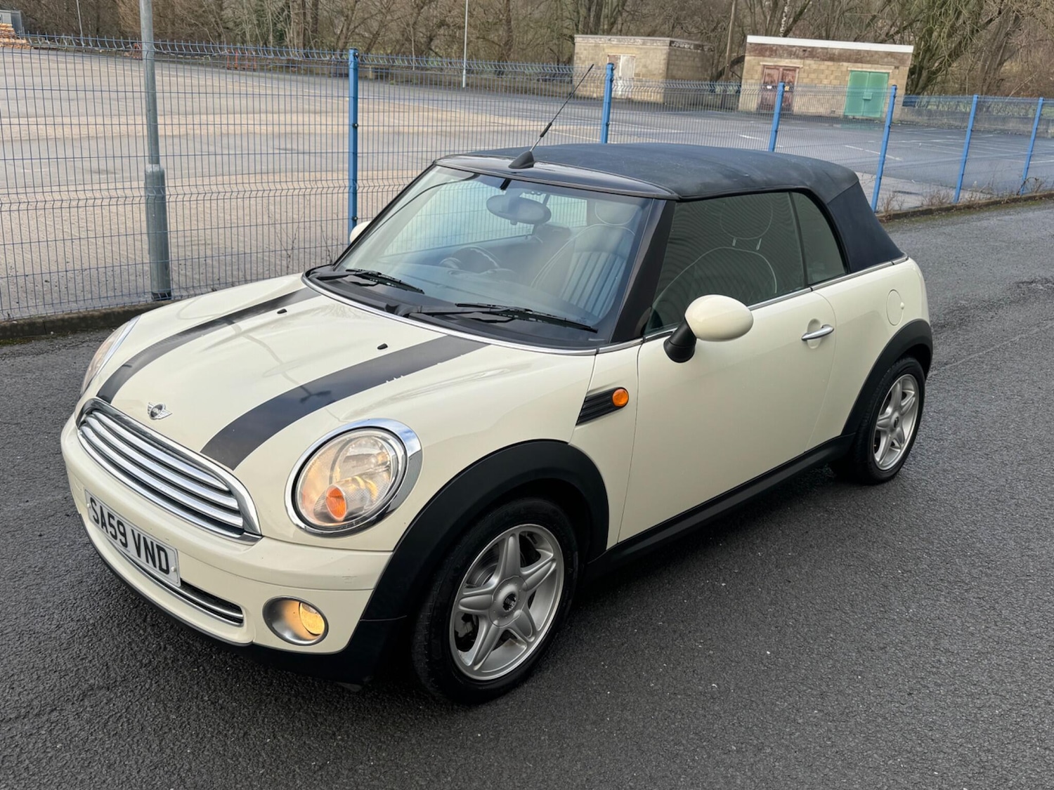 Used MINI Convertible 2009 for sale - 77400803: Photo 7