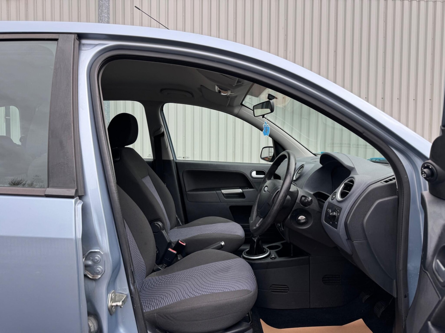 Used Ford Fusion 2006 for sale - 77205089: Photo 25