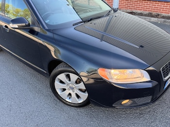 Used Volvo V70 2008 for sale - 78447396: Photo