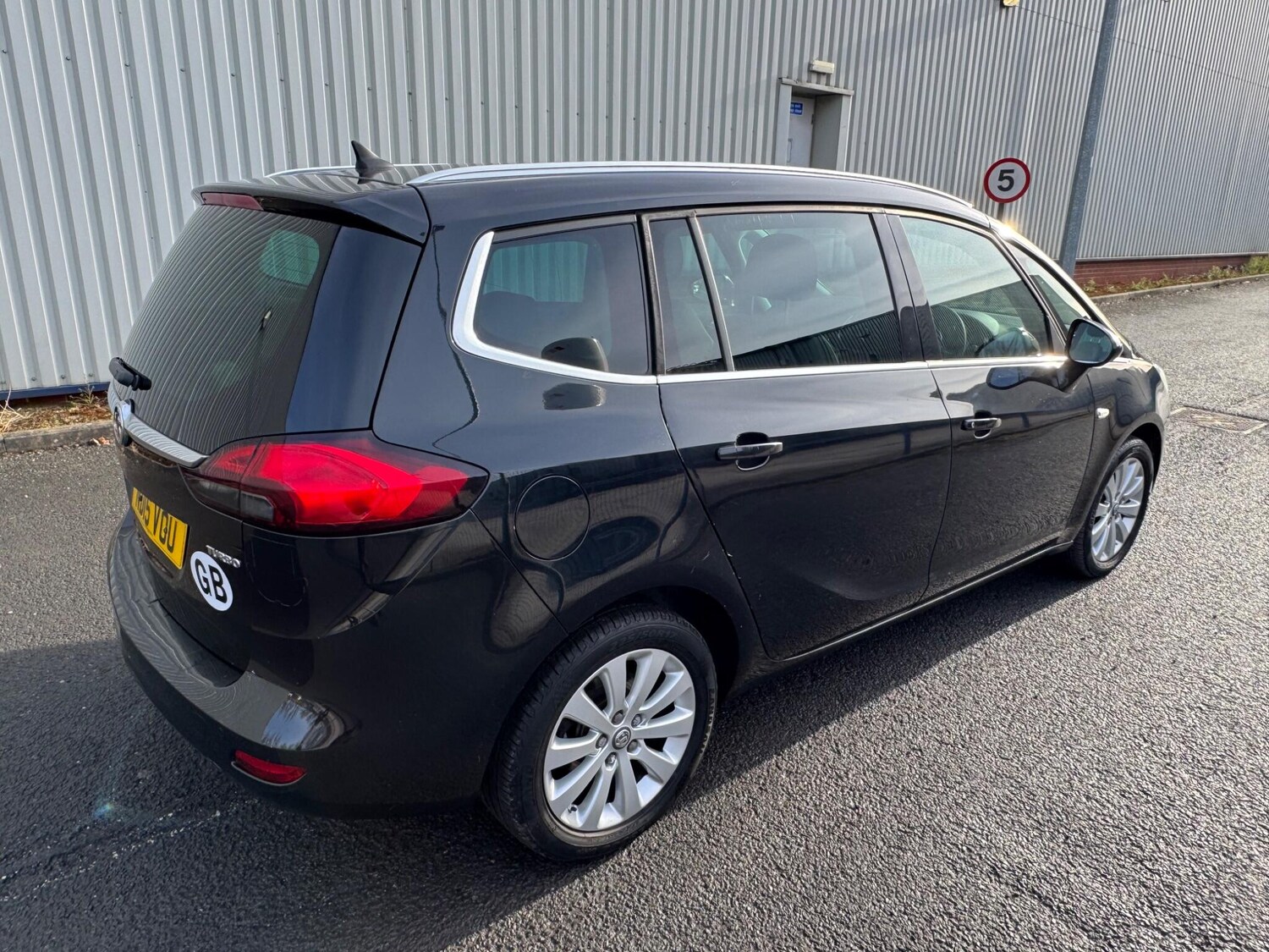 Used Vauxhall Zafira 2015 for sale - 77559684: Photo 12