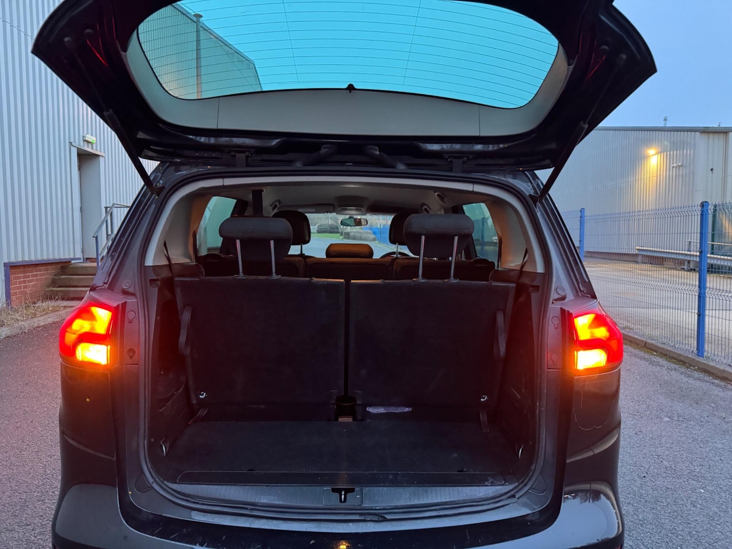 Used Vauxhall Zafira 2015 for sale - 77559684: Photo 13