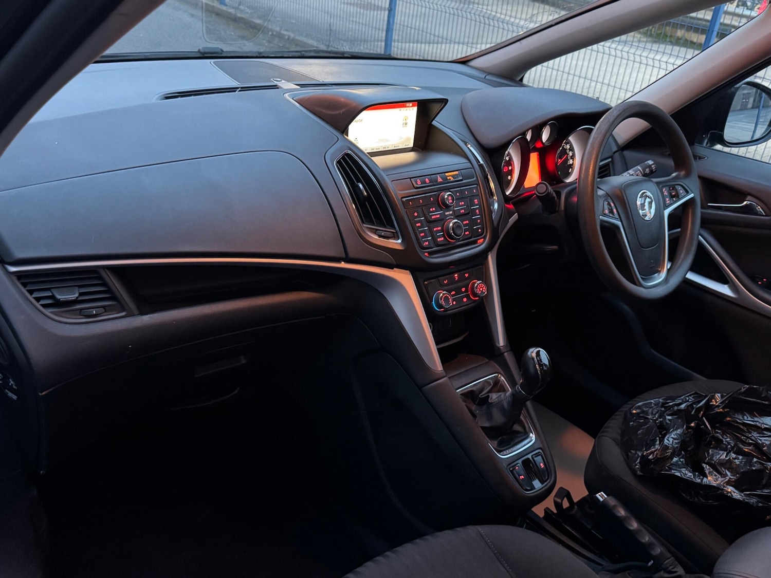 Used Vauxhall Zafira 2015 for sale - 77559684: Photo 17