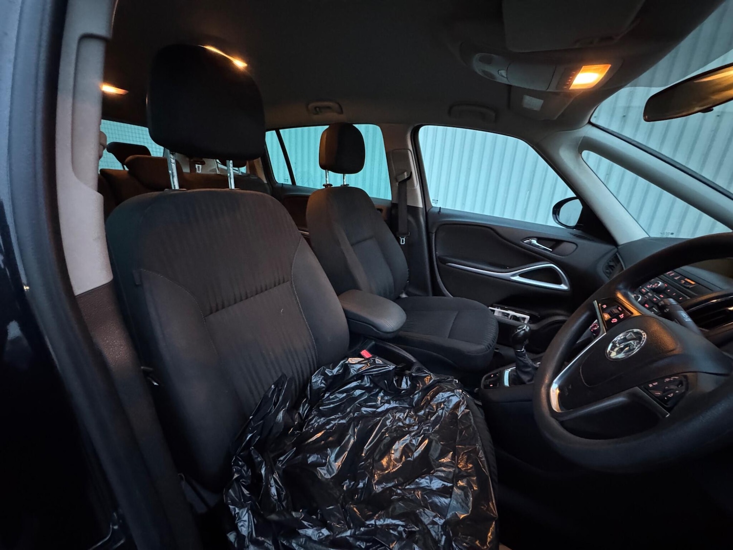 Used Vauxhall Zafira 2015 for sale - 77559684: Photo 21