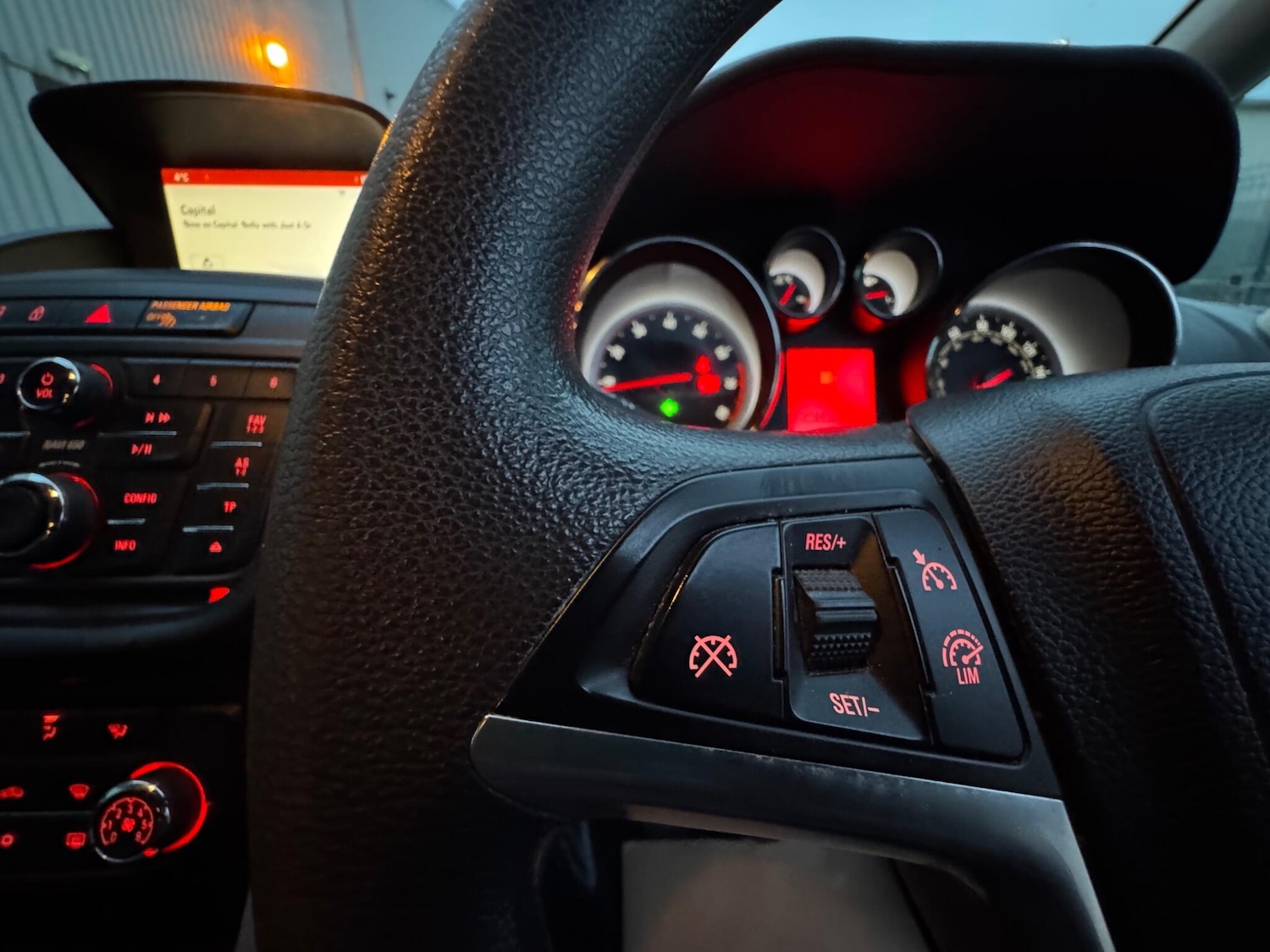 Used Vauxhall Zafira 2015 for sale - 77559684: Photo 35