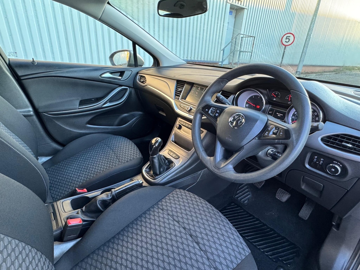 Used Vauxhall Astra 2016 for sale - 77205086: Photo 14