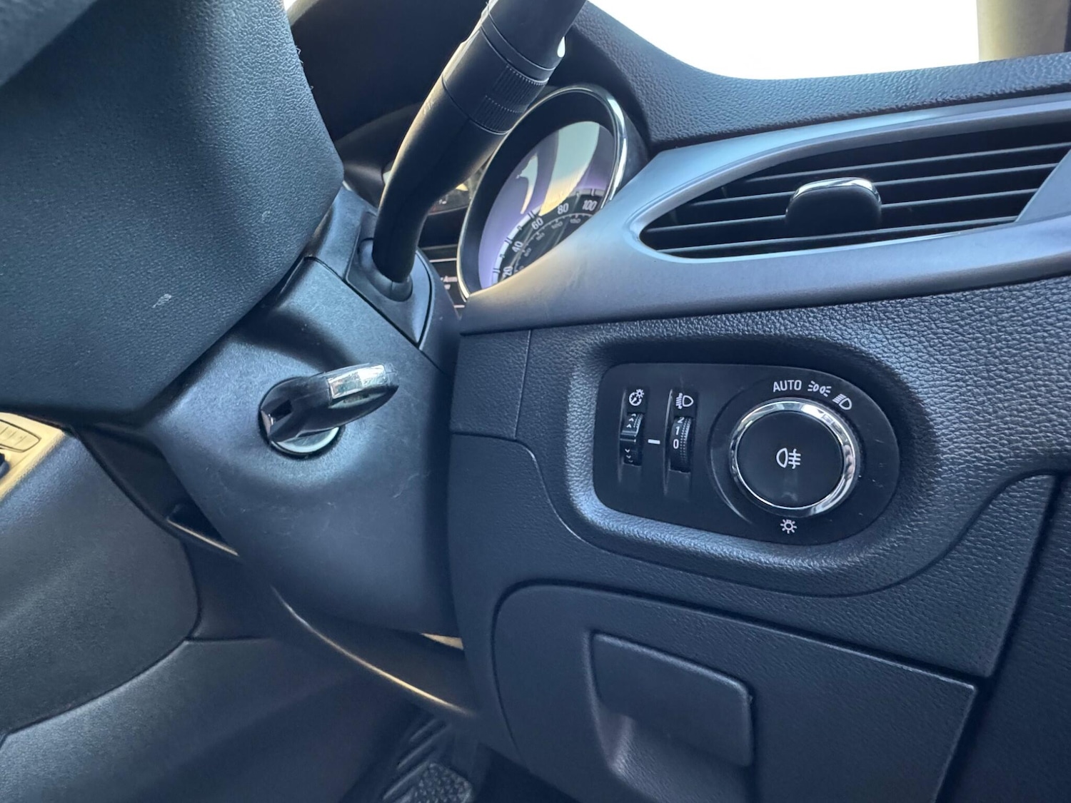 Used Vauxhall Astra 2016 for sale - 77205086: Photo 29