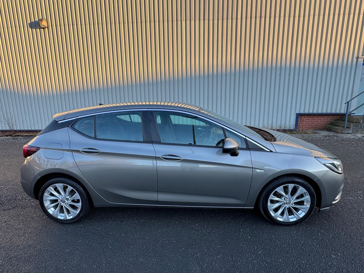Used Vauxhall Astra 2016 for sale - 77205086: Photo 4