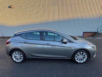 Used Vauxhall Astra 2016 for sale - 77205086: Photo