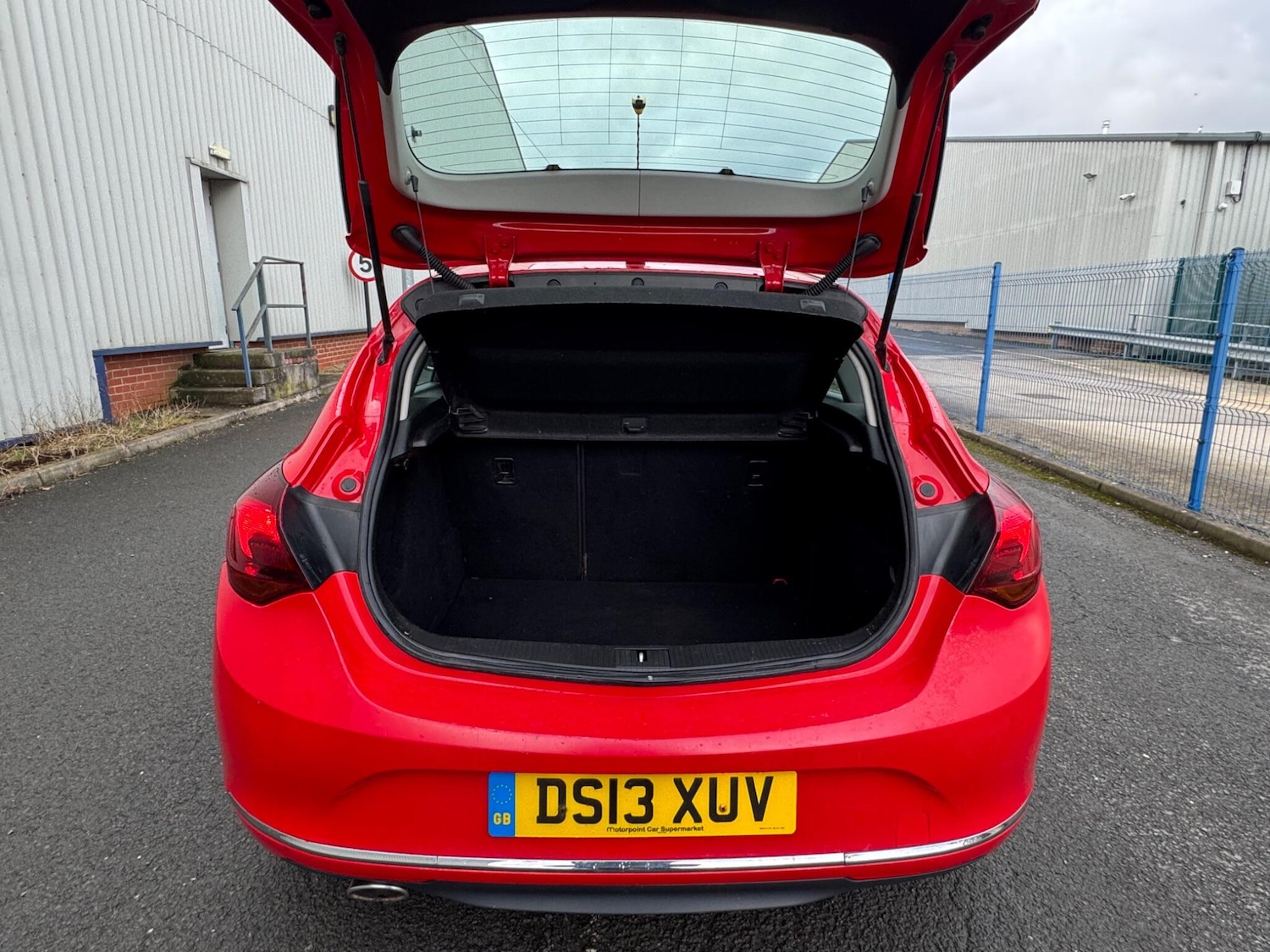 Used Vauxhall Astra 2013 for sale - 77400532: Photo 15