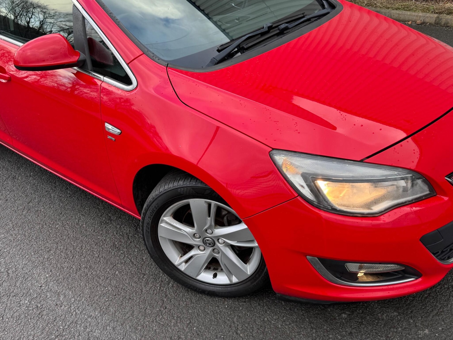 Used Vauxhall Astra 2013 for sale - 77400532: Photo 2