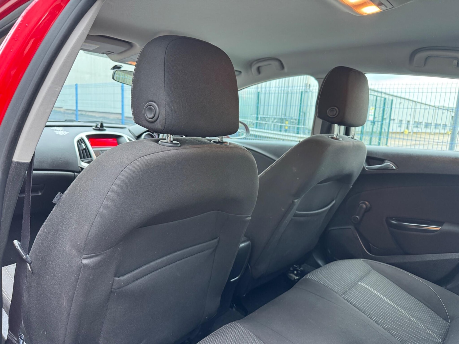 Used Vauxhall Astra 2013 for sale - 77400532: Photo 33