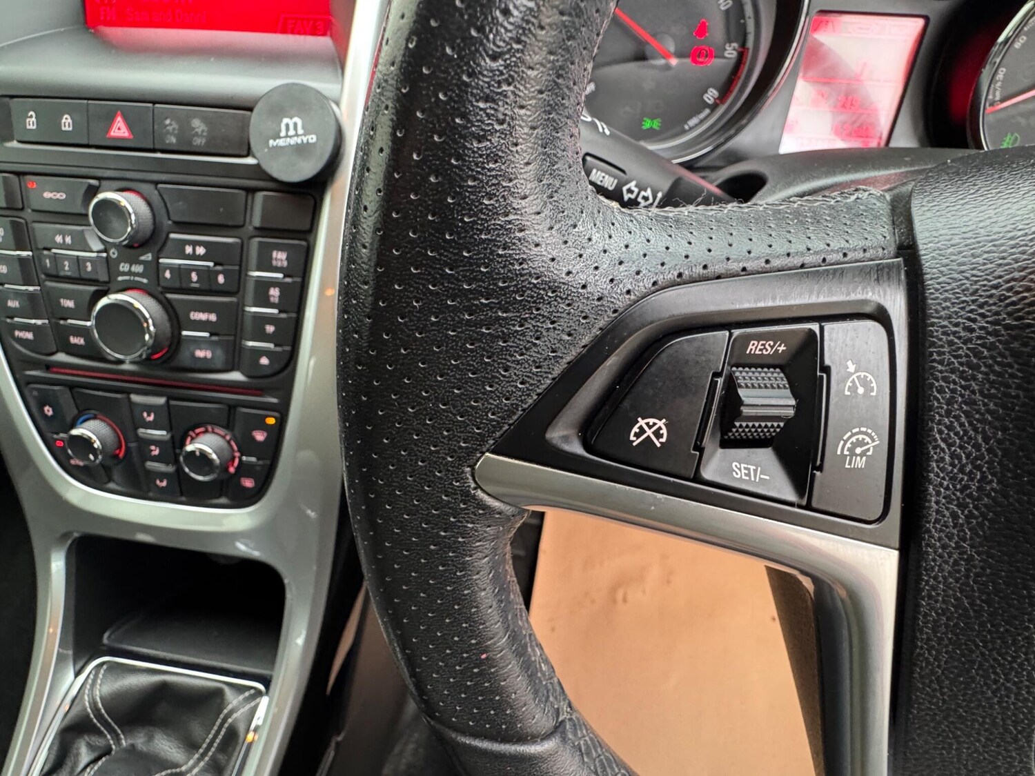 Used Vauxhall Astra 2013 for sale - 77400532: Photo 35