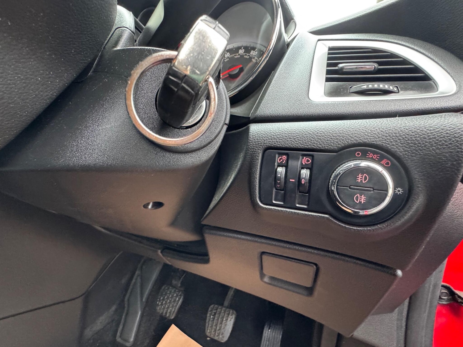 Used Vauxhall Astra 2013 for sale - 77400532: Photo 38