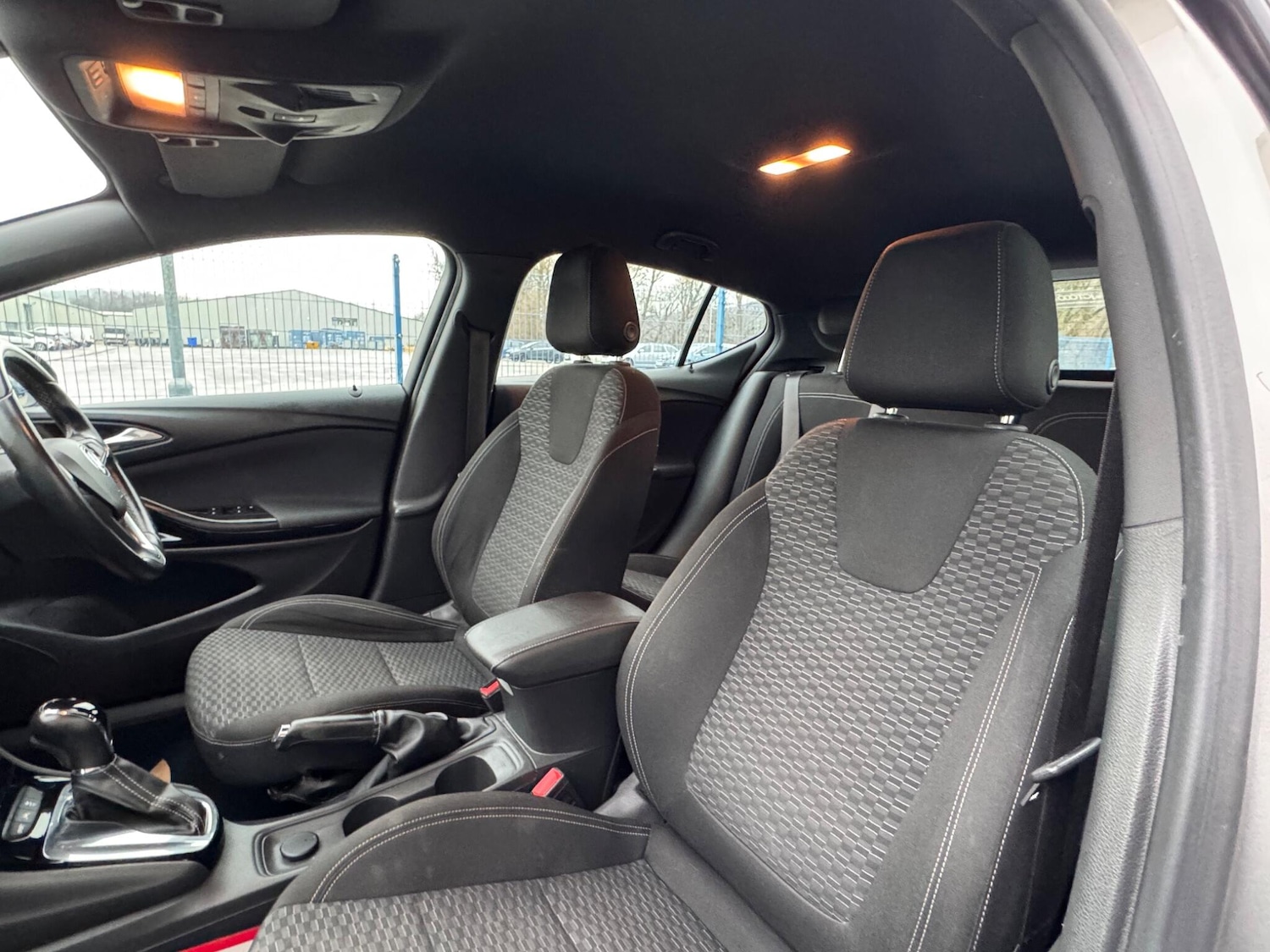 Used Vauxhall Astra 2017 for sale - 77205083: Photo 26