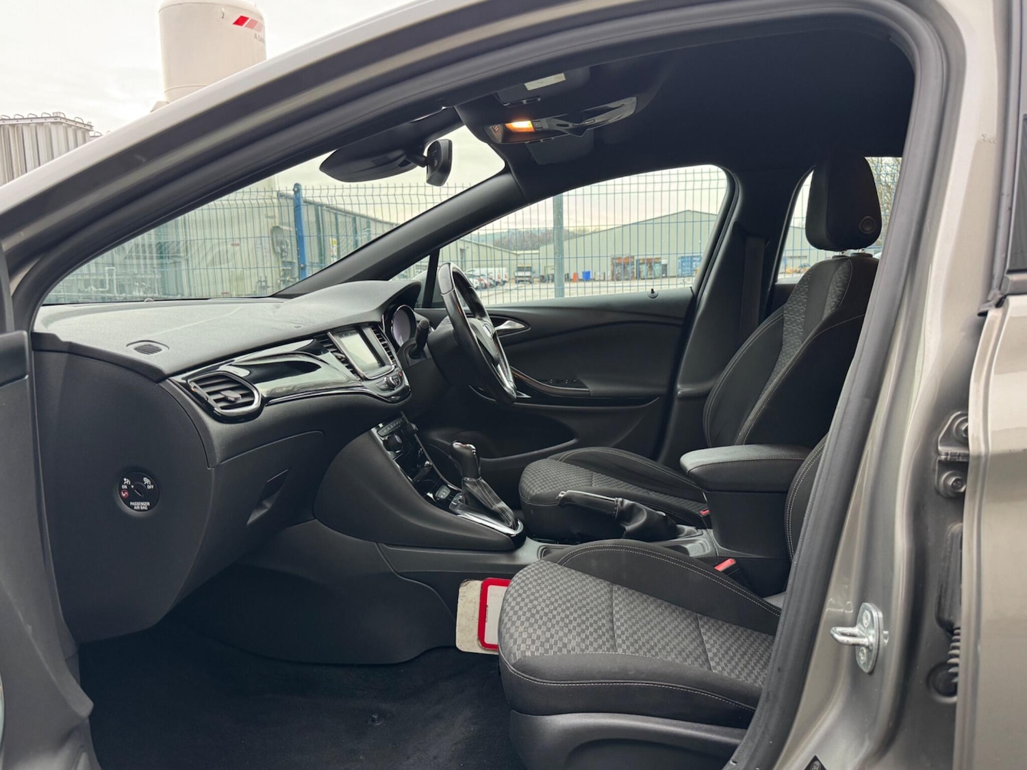 Used Vauxhall Astra 2017 for sale - 77205083: Photo 27