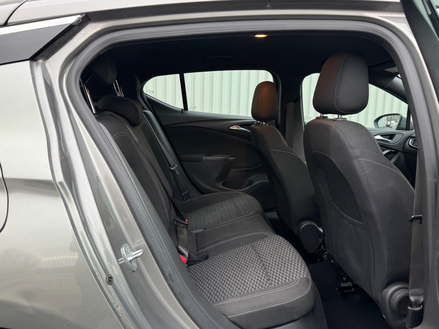 Used Vauxhall Astra 2017 for sale - 77205083: Photo 28