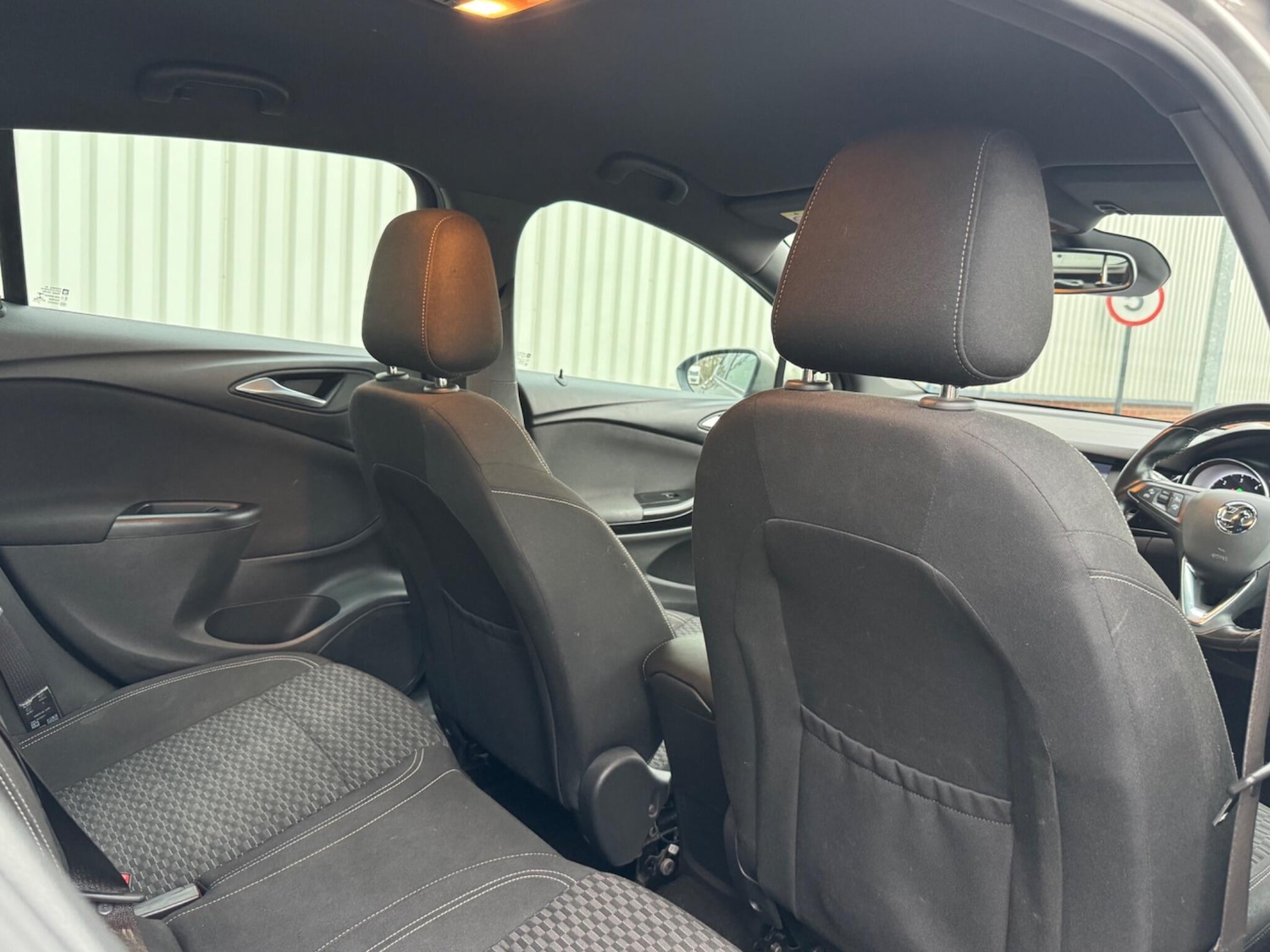 Used Vauxhall Astra 2017 for sale - 77205083: Photo 29