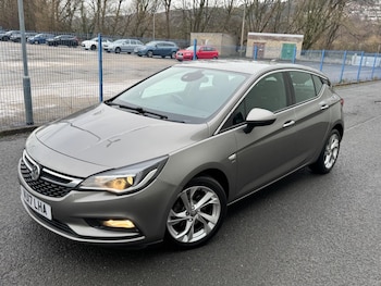 Used Vauxhall Astra 2017 for sale - 77205083: Photo