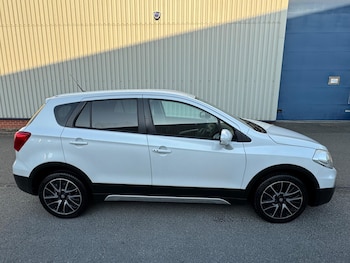 Used Suzuki SX4 S-Cross 2015 for sale - 78989341: Photo