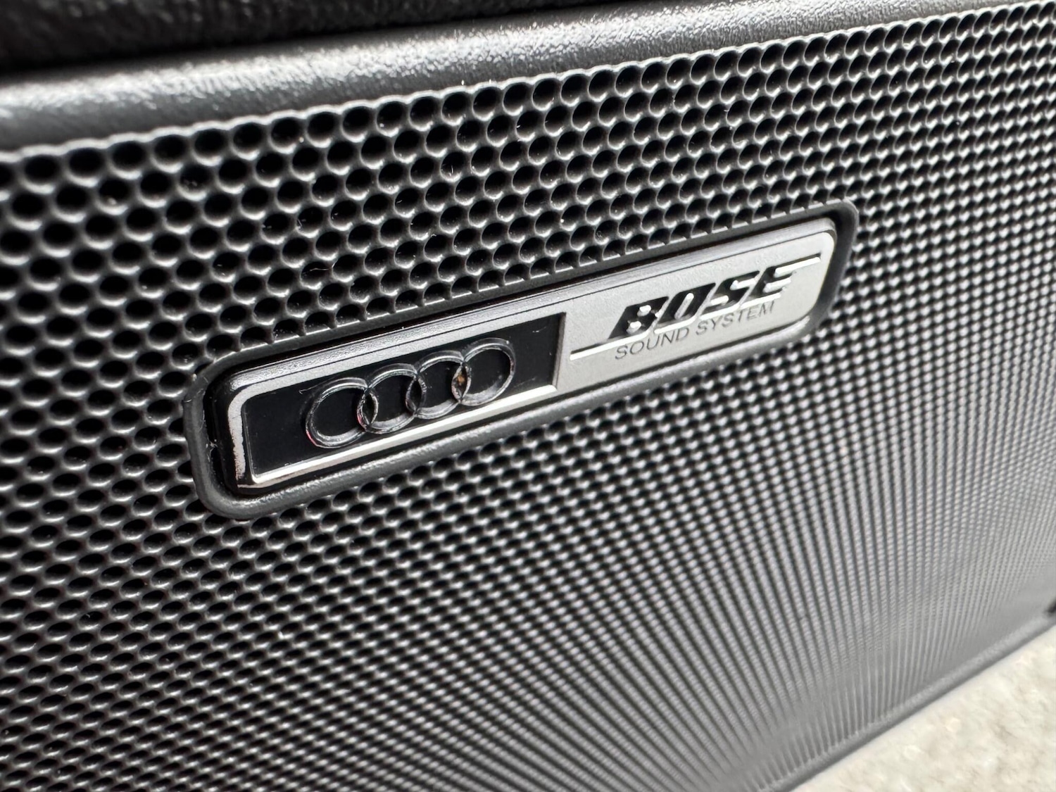 Used Audi TT 2004 for sale - 78170379: Photo 16