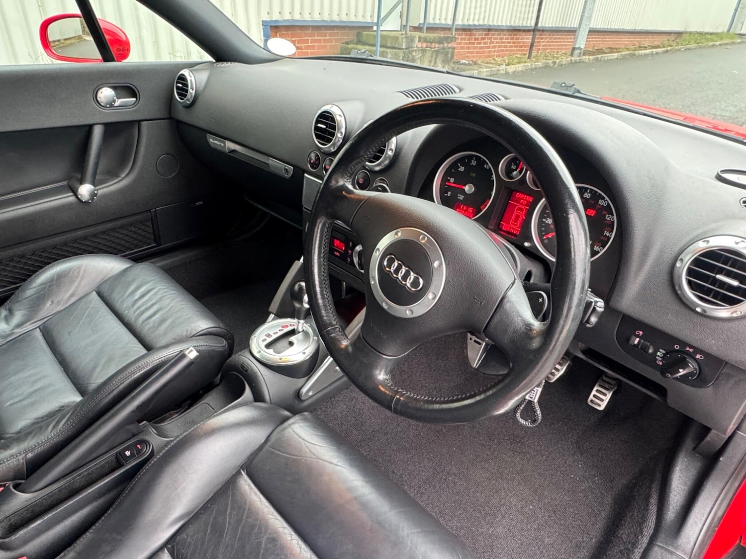 Used Audi TT 2004 for sale - 78170379: Photo 17