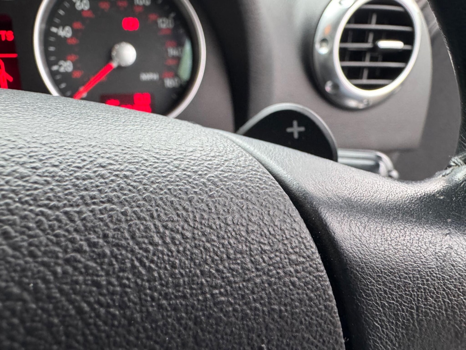 Used Audi TT 2004 for sale - 78170379: Photo 30