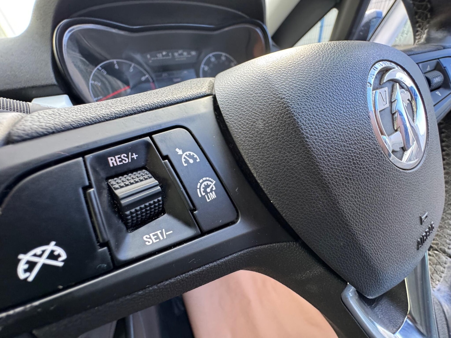 Used Vauxhall Corsa 2015 for sale - 78170431: Photo 31