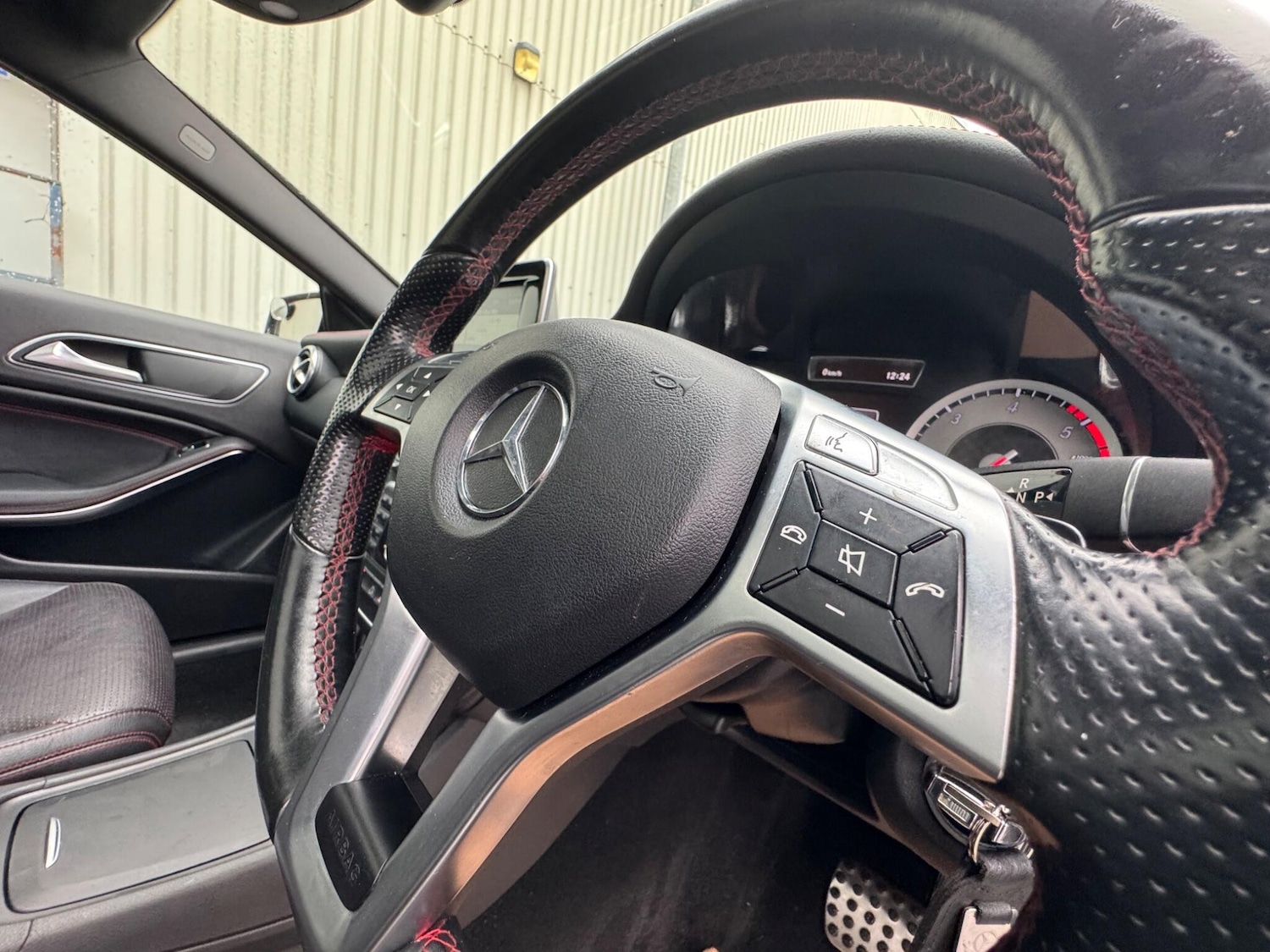 Used Mercedes-Benz A-Class 2014 for sale - 77524575: Photo 37