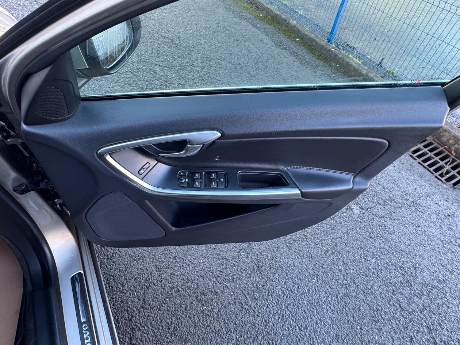 Used Volvo V60 2012 for sale - 77411369: Photo 14