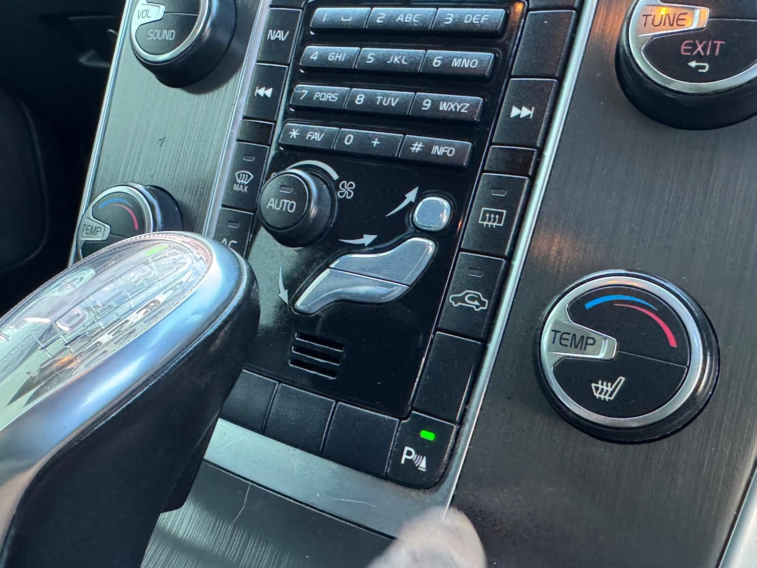 Used Volvo V60 2012 for sale - 77411369: Photo 35