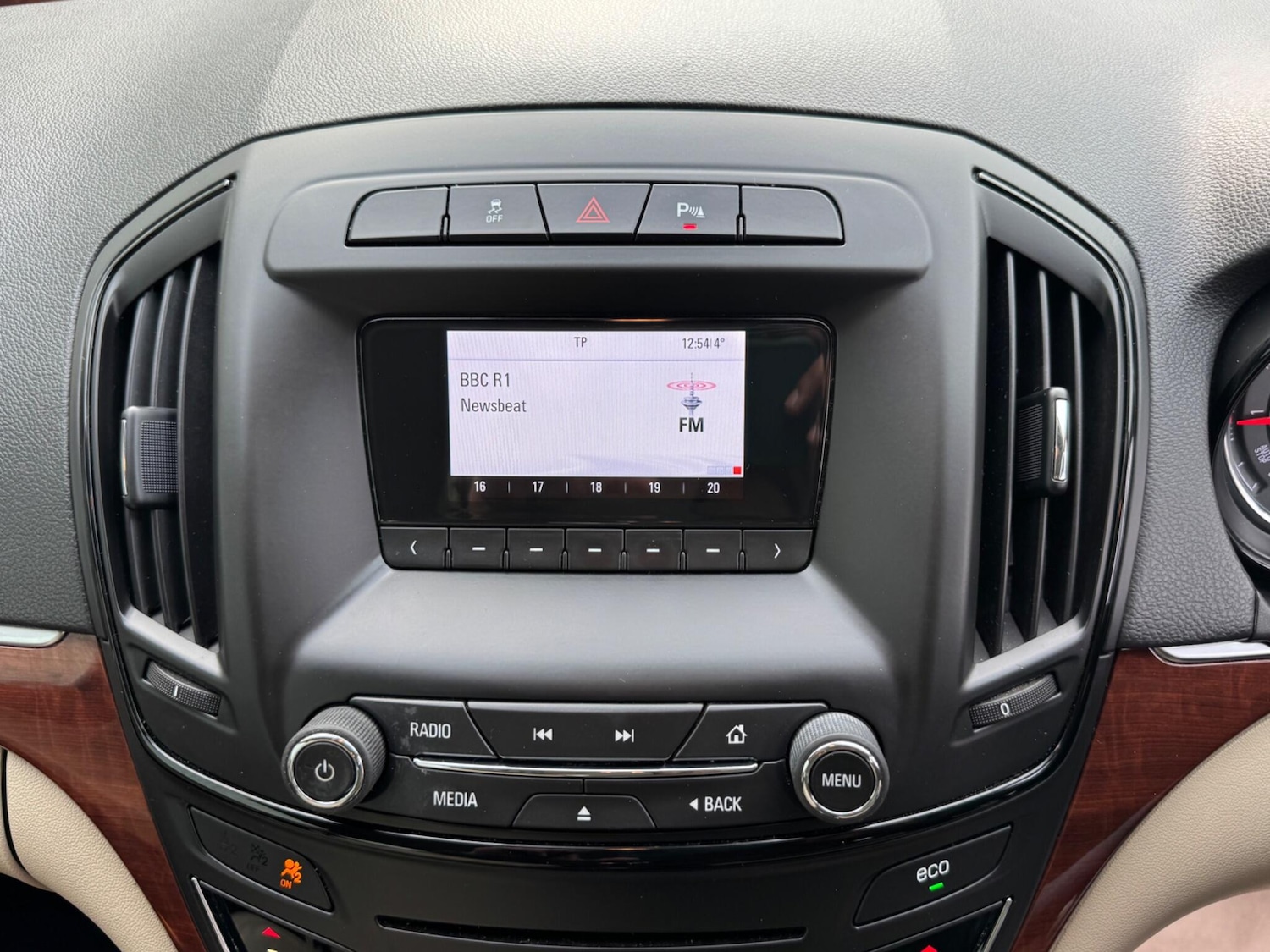 Used Vauxhall Insignia 2014 for sale - 77205092: Photo 32