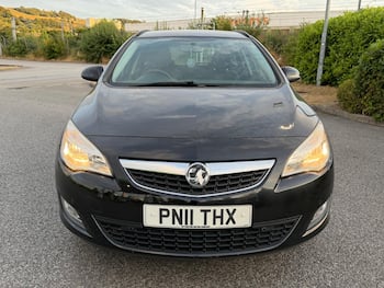Used Vauxhall Astra 2011 for sale - 79565471: Photo