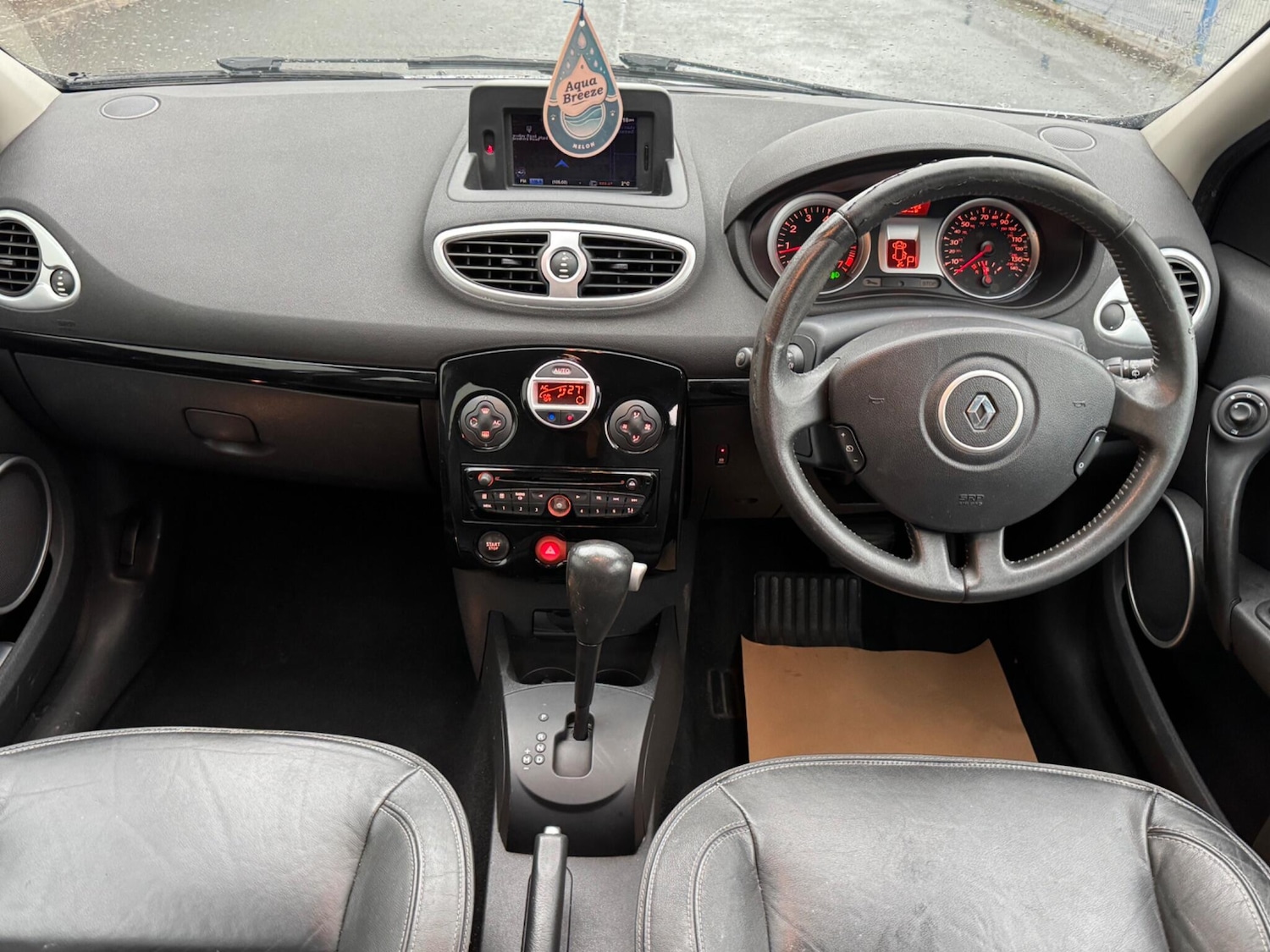 Used Renault Clio 2010 for sale - 77205094: Photo 18