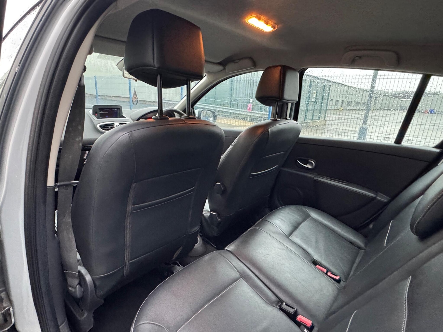 Used Renault Clio 2010 for sale - 77205094: Photo 34