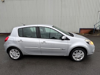 Used Renault Clio 2010 for sale - 77205094: Photo