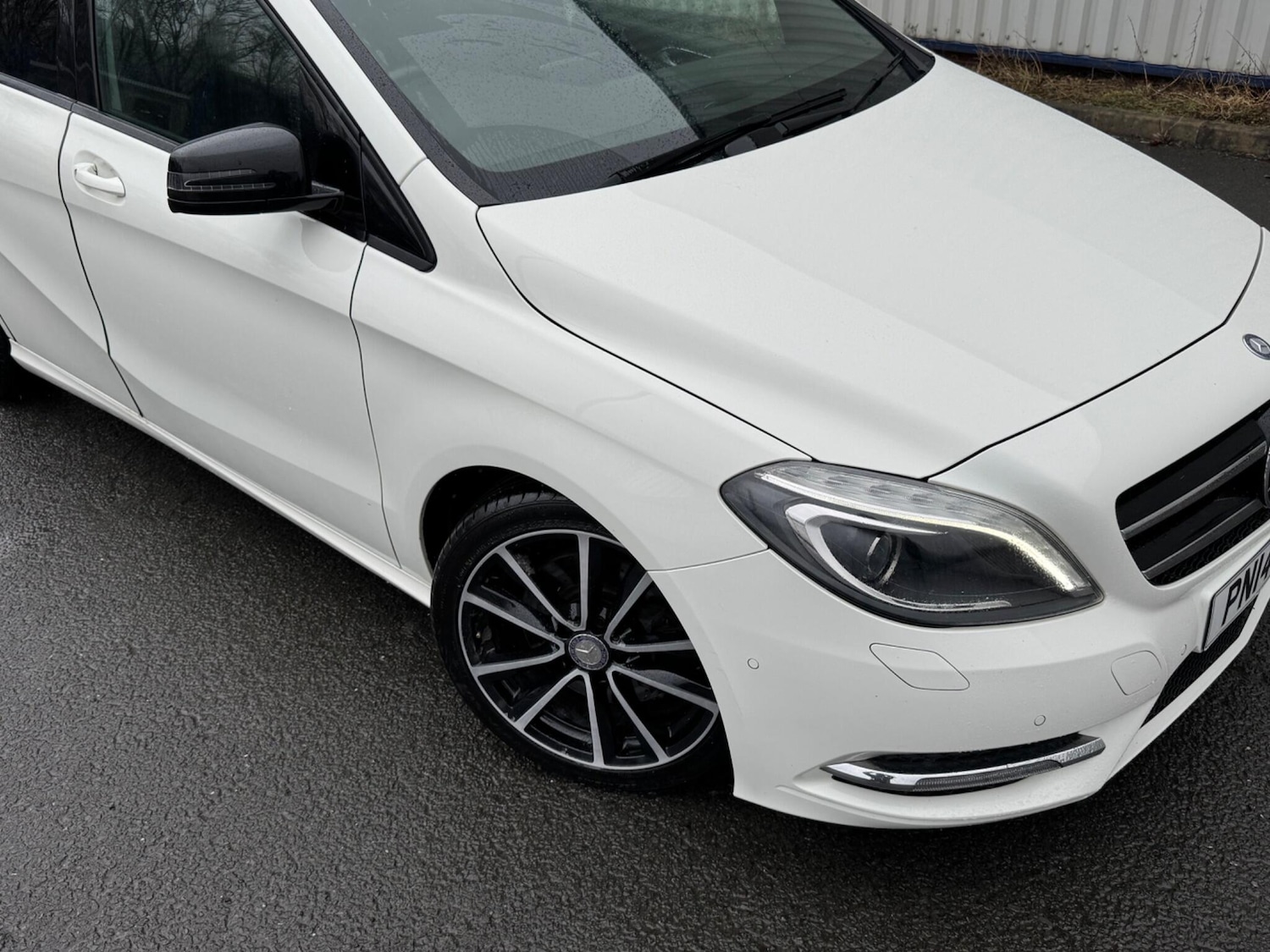 Used Mercedes-Benz B Class 2014 for sale - 77467973: Photo 2