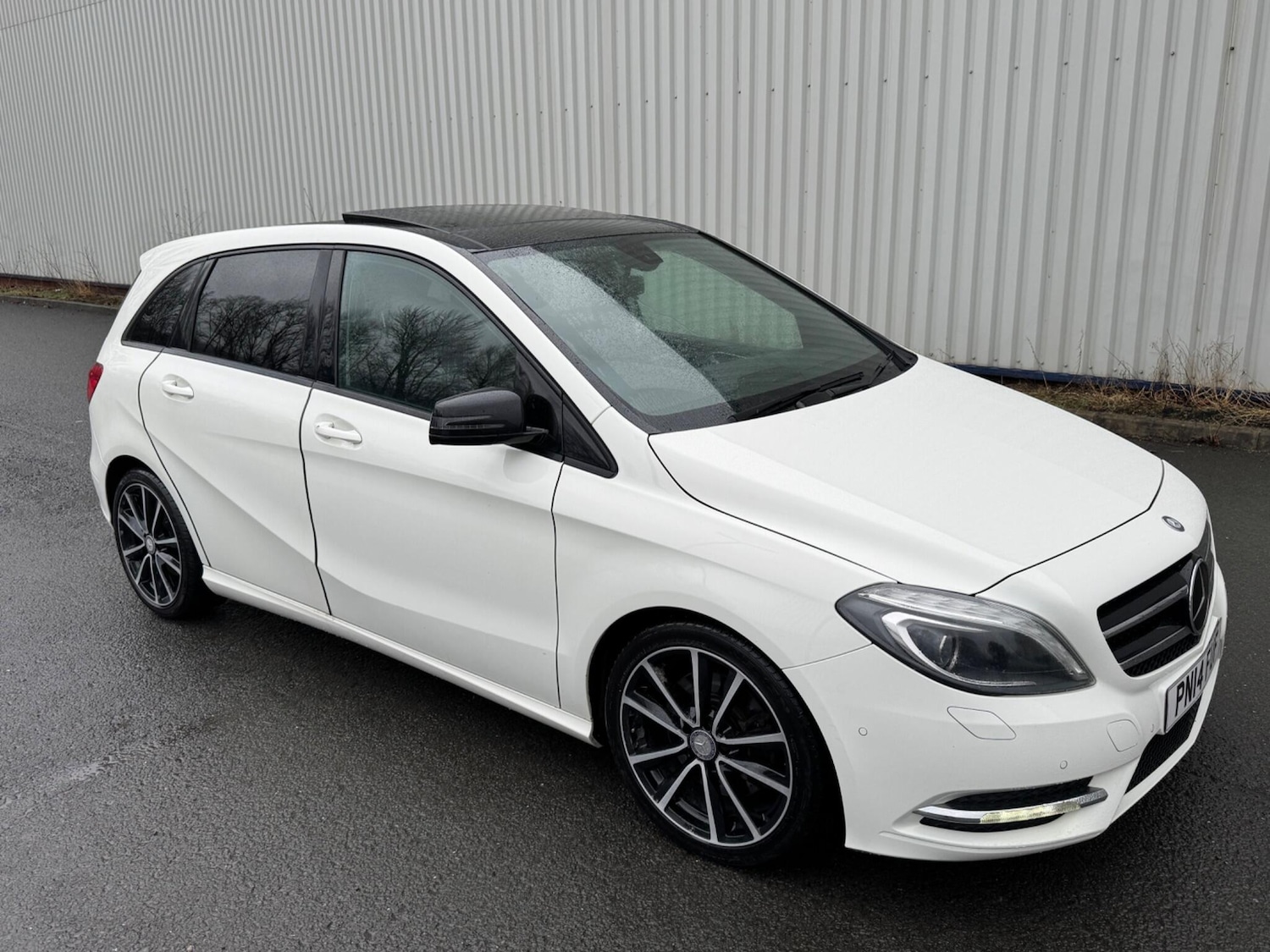 Used Mercedes-Benz B Class 2014 for sale - 77467973: Photo 5