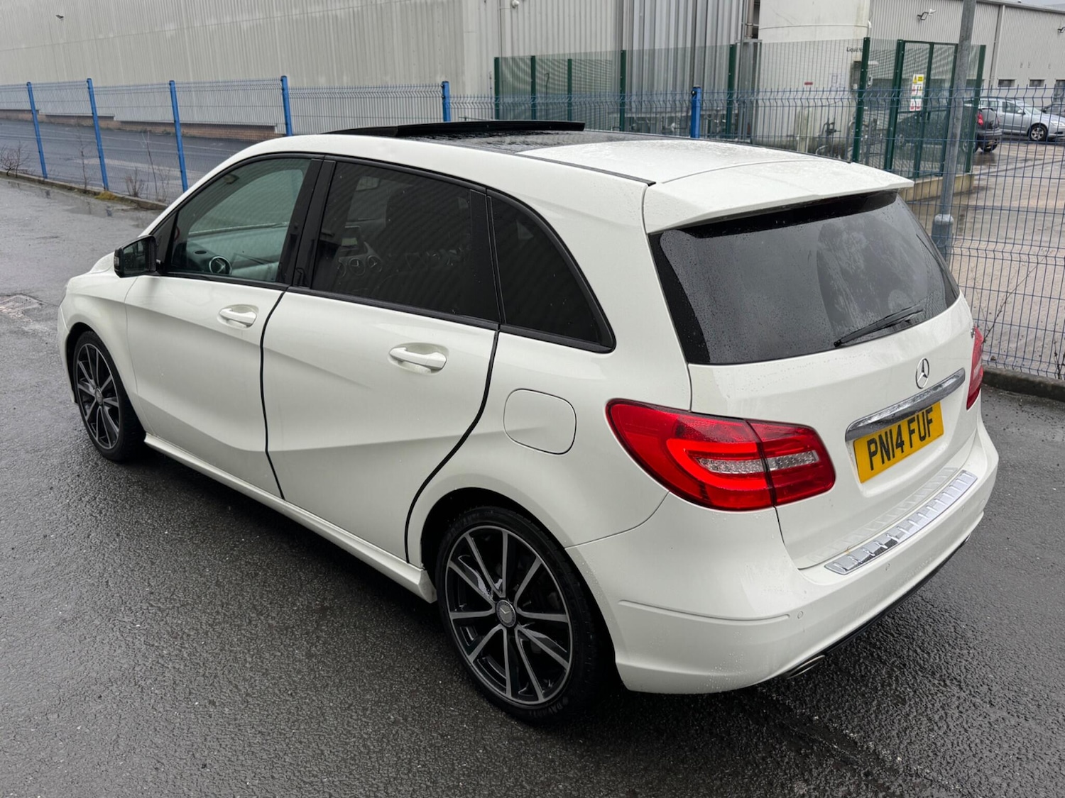 Used Mercedes-Benz B Class 2014 for sale - 77467973: Photo 9