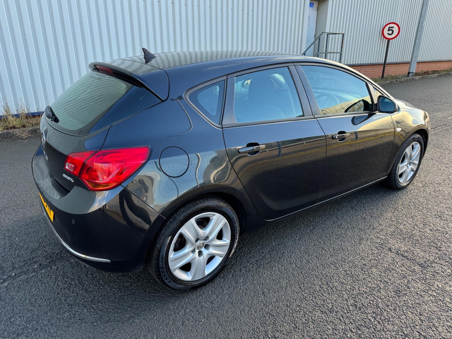 Used Vauxhall Astra 2013 for sale - 77230664: Photo 14