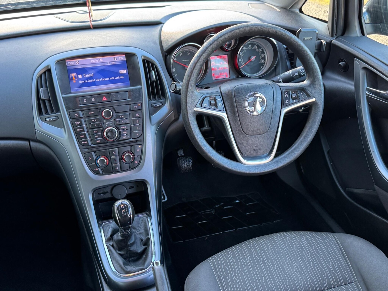 Used Vauxhall Astra 2013 for sale - 77230664: Photo 22