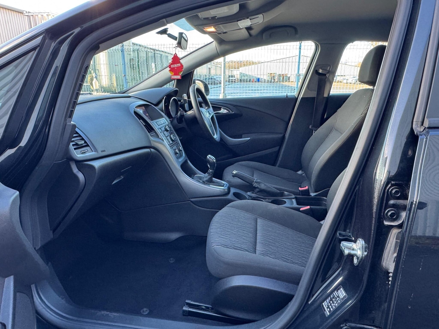 Used Vauxhall Astra 2013 for sale - 77230664: Photo 30