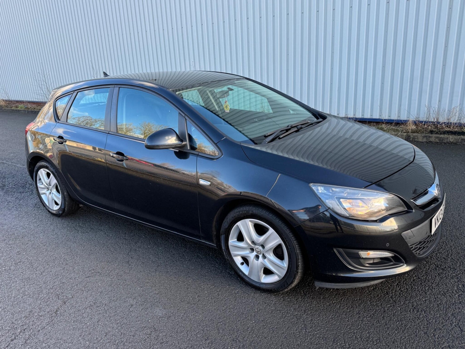 Used Vauxhall Astra 2013 for sale - 77230664: Photo 6