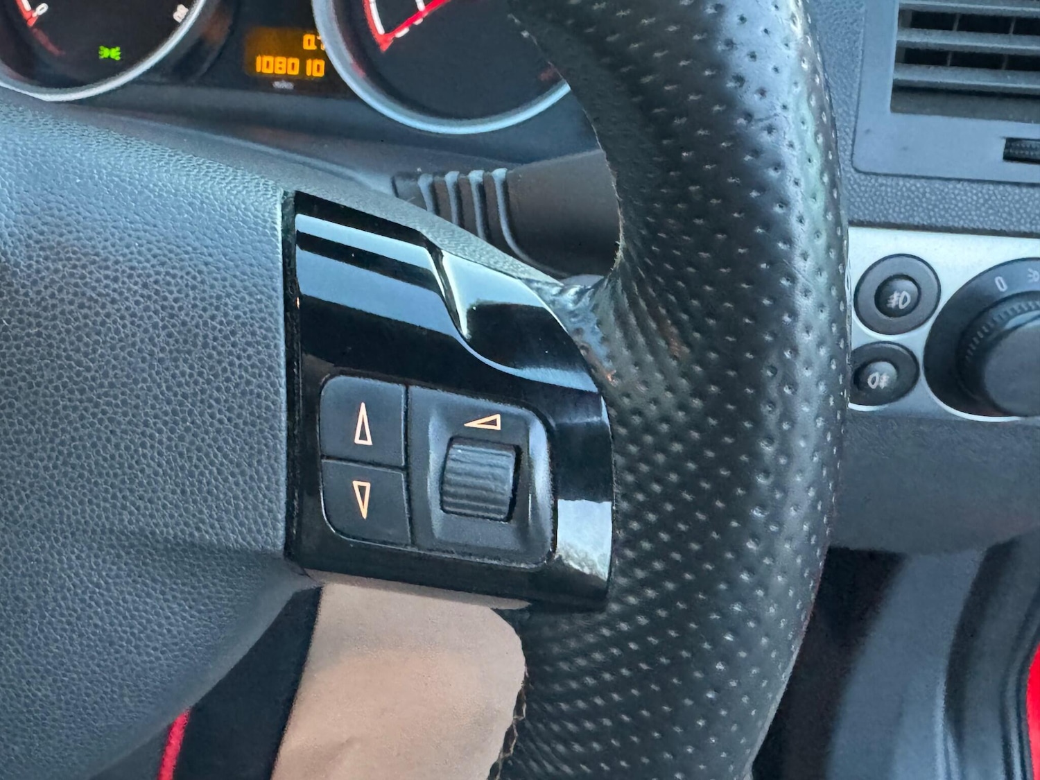 Used Vauxhall Astra 2009 for sale - 77205082: Photo 31