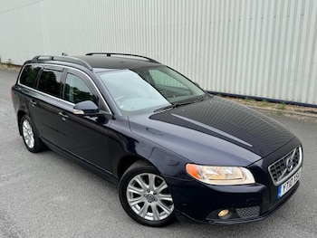 Used Volvo V70 2010 for sale - 79224356: Photo