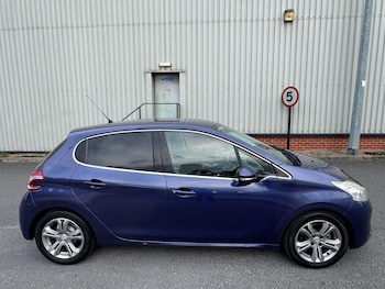 Used Peugeot 208 2013 for sale - 79328941: Photo