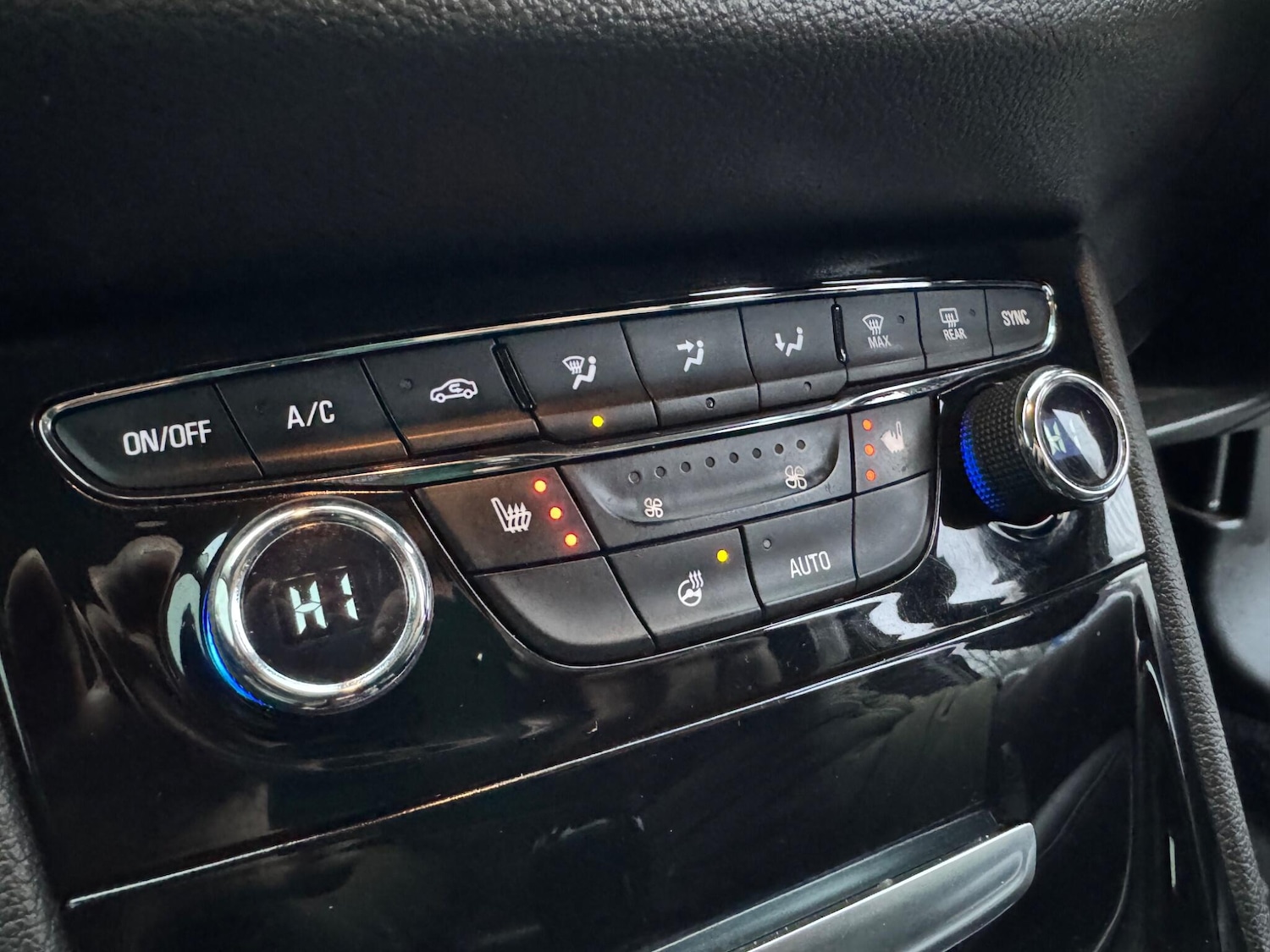 Used Vauxhall Astra 2016 for sale - 77387639: Photo 23