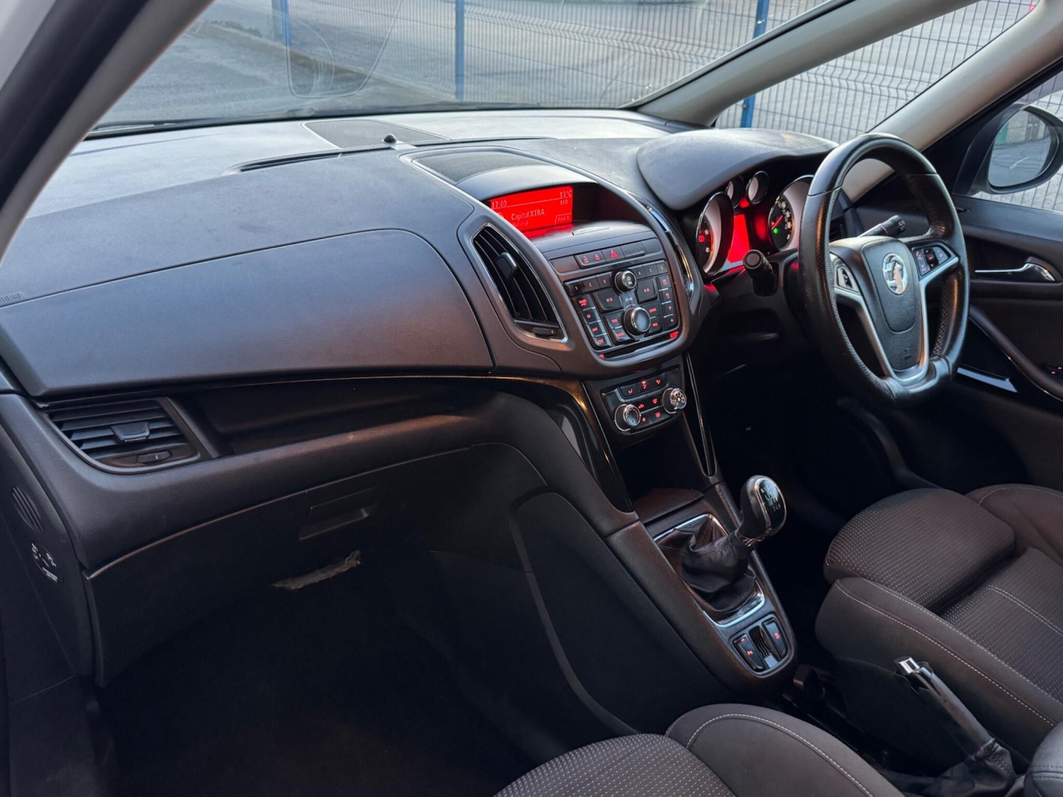 Used Vauxhall Zafira 2013 for sale - 77670701: Photo 19