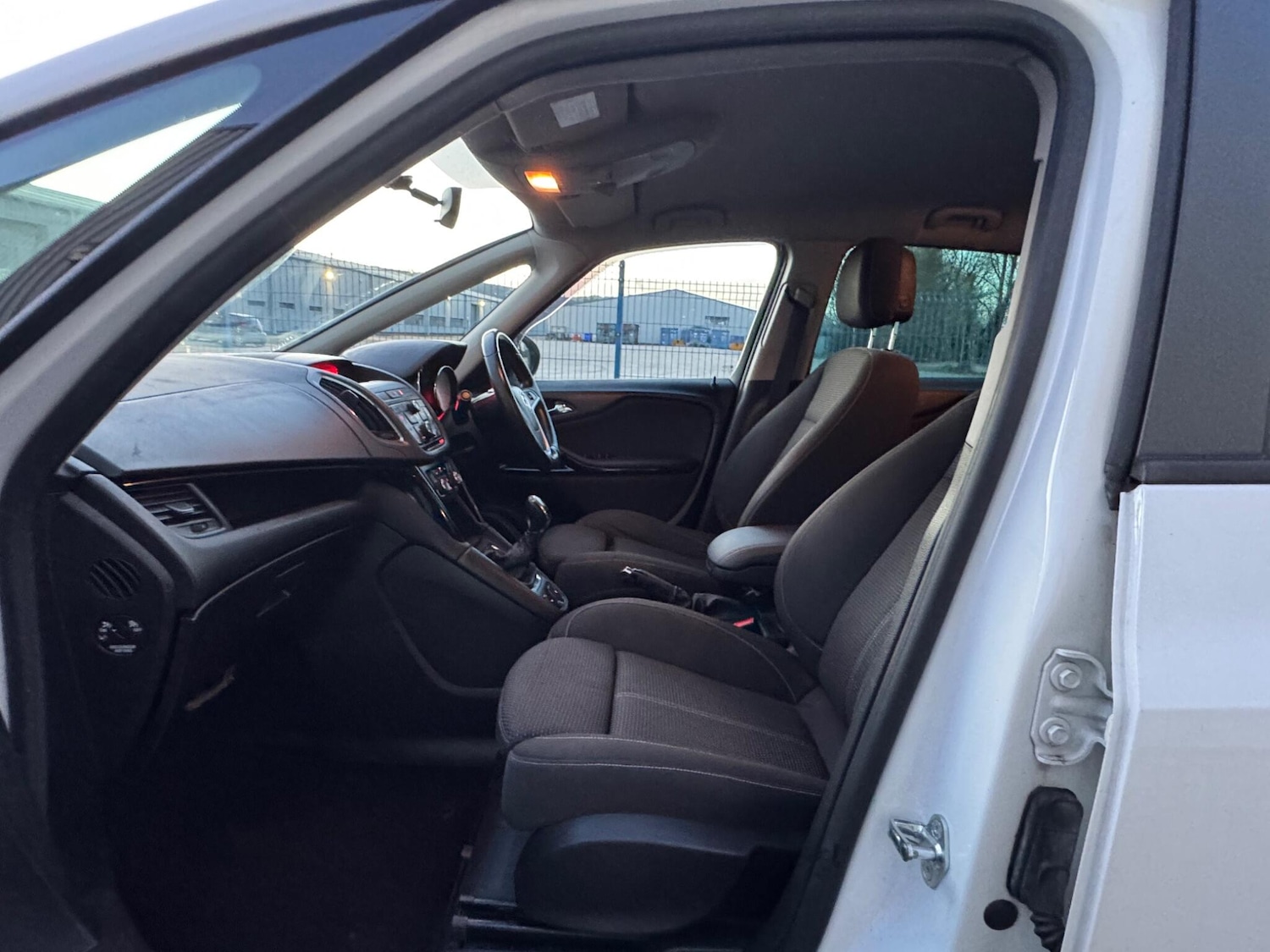 Used Vauxhall Zafira 2013 for sale - 77670701: Photo 26