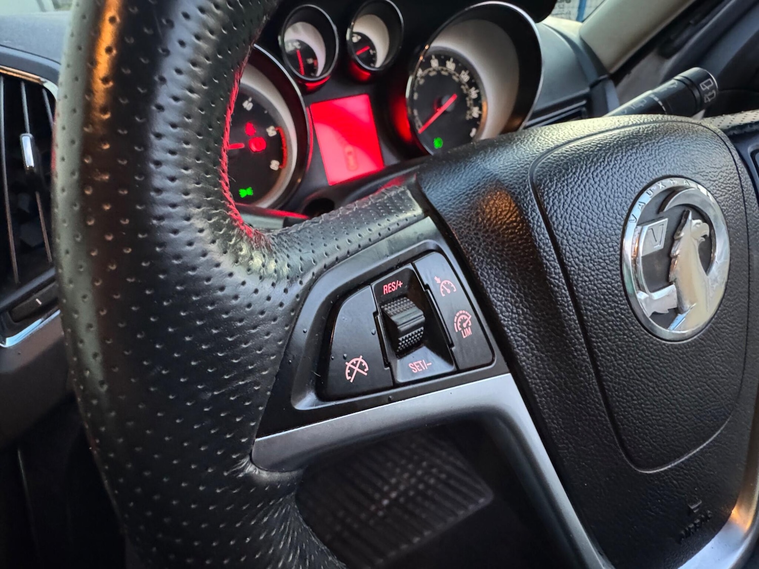 Used Vauxhall Zafira 2013 for sale - 77670701: Photo 31