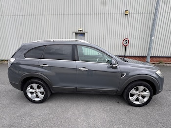 Used Chevrolet Captiva 2011 for sale - 79453373: Photo